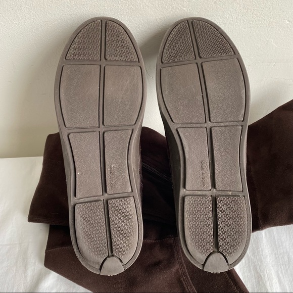 Stuart Weitzman Dark Brown Stretch Suede Over The Knee Boots - Picture 10 of 15